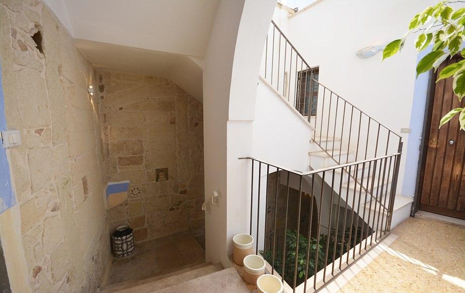 Stairs leading to roof top terrace